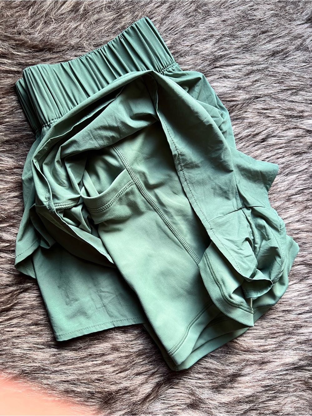 Blogilates XS Olive Green Ruffle Shorts - Picture 3 of 4